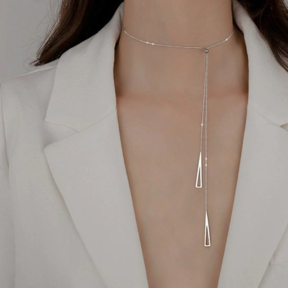 NEW Silver Hollow Triangle Necklace - Picture 5 of 5